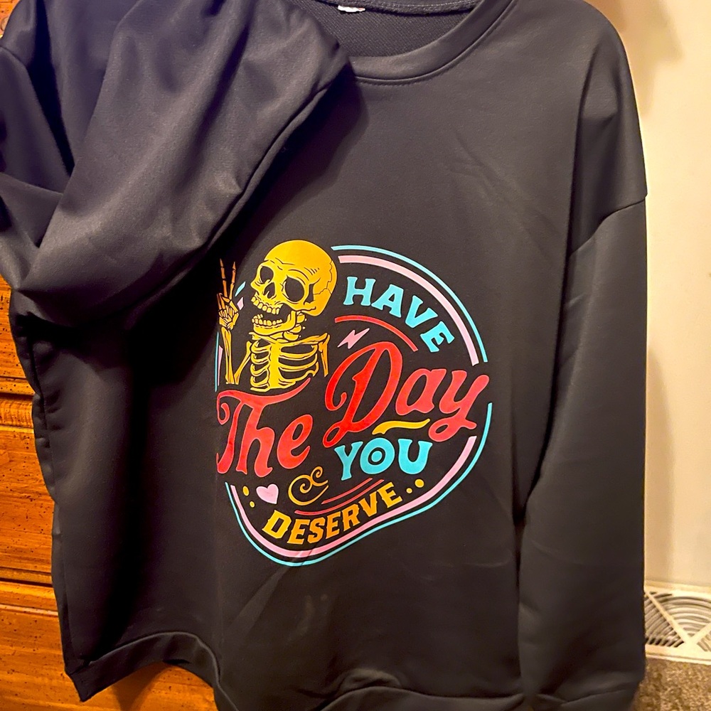 Cute and comfy silky sweatshirt XxL